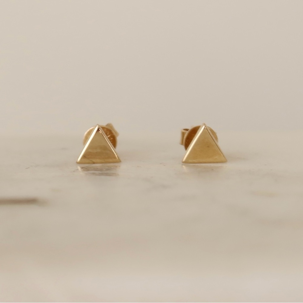 14k Yellow Gold Triangle Stud Earrings